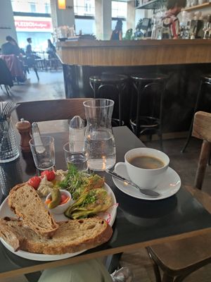 Veganes Frühstück at Propeller in Vienna