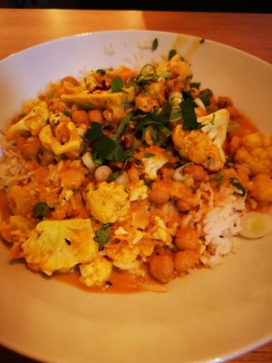 Curry and rice at Cultivate Food in Oslo