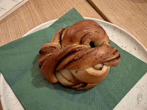 Cinnamon bun   at Cultivate Food in Oslo