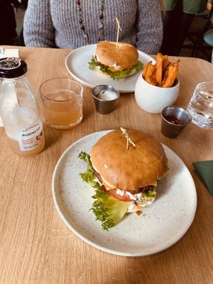 Burgers at Cultivate Food in Oslo