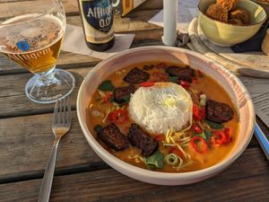Vegan curry with tempeh at Zoomers in Castricum
