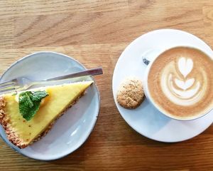 vegan lemon pie at Buna Koffiebar in Castricum