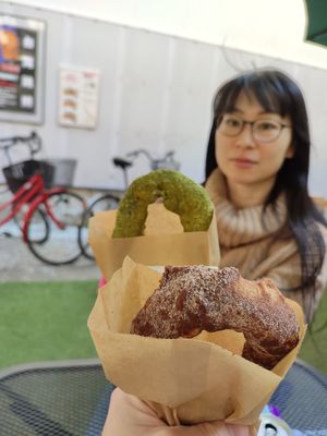 Very nice spot sweets and savory delicious things 美味しい at Luu's Bao in Osaka