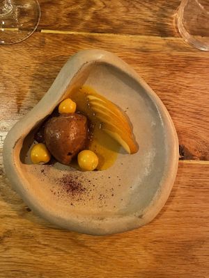 Dessert : sorbet figue, nashi   at L'Etable d'Ossau in Buzy