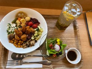 Value set   at Yangming Spring - 陽明春天蔬食 - Branch Da'an in Taipei