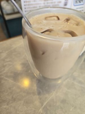 Original iced soy milk at Yangming Spring - 陽明春天蔬食 - Branch Da'an in Taipei