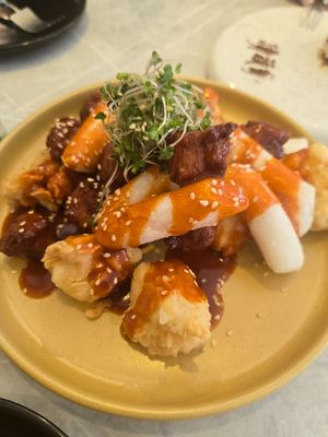 spicy fried chicken at Yangming Spring - 陽明春天蔬食 - Branch Da'an in Taipei