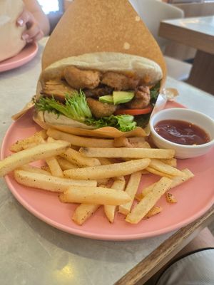 Lions Mane panini at Yangming Spring - 陽明春天蔬食 - Branch Da'an in Taipei