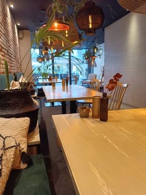 Location at Veg & the Gang - Carrer Casanova in Barcelona