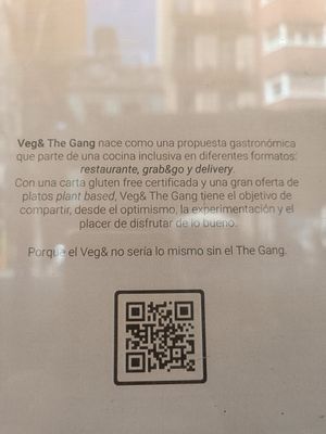 Message in the entrance at Veg & the Gang - Carrer Casanova in Barcelona