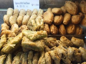 Curry puff at Lee Kee Pisang Goreng 李記香蕉炸 in East Singapore