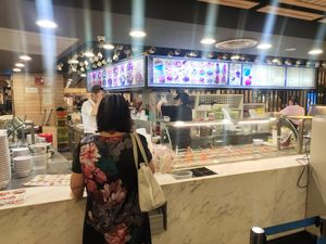 Stall front at SIN - Desserts & Fruits - T3 in East Singapore
