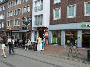 No longer in business, "Yo Salam" has replaced it as shown in photo. at XoXo Buddha Bowls in Dusseldorf