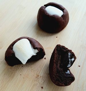 S'mores cookies at Vegan Daum 비건다움 in Seoul