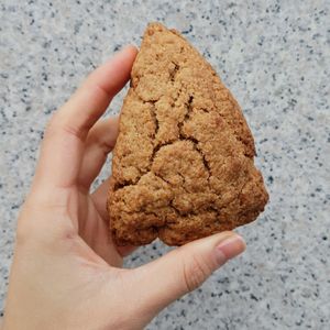 scone #Veganuary at Vegan Daum 비건다움 in Seoul