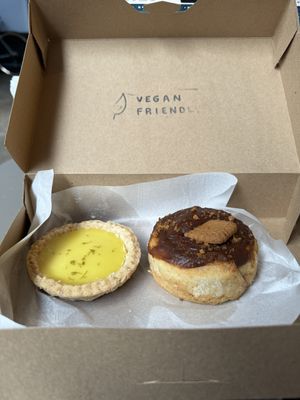 Key Lime pie and Lotus Roll  at I Quit - Café & Bakery in Mexico City