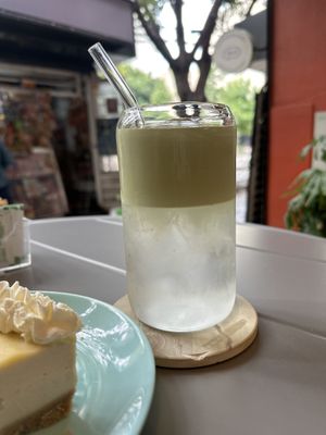 Cheesecake and match coconut 🥥 is a great combination - I love this place   at I Quit - Café & Bakery in Mexico City