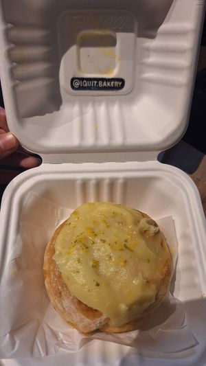 Rol de limón 🍋😋 at I Quit - Café & Bakery in Mexico City