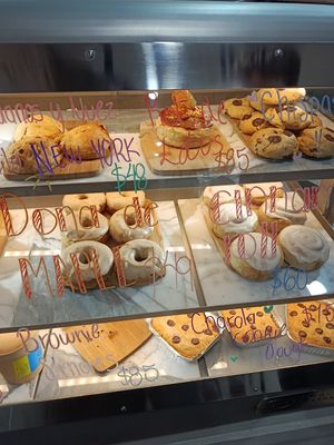 Various desserts available at I Quit - Café & Bakery in Mexico City