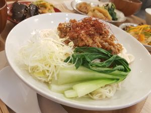 Japanese Dan Dan noodles at La Branqueta in Barcelona