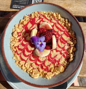 Peanut butter jelly oats at Cafedu in Prague