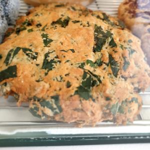 cookie with some sort of leaves 😆 at Omu Omu - 오무오무 in Goyang