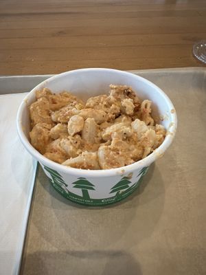 Mac and cheese appetizer  at Envegan in East Point