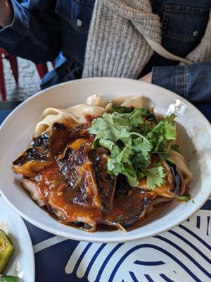 Biang biang aubergines et fausse viande at Wen Cheng Handpulled Noodles - I in Berlin