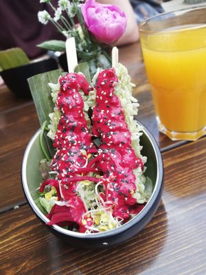 Tofusticks mit Himbeersauce at Vegan House - Schillerplatz in Dresden