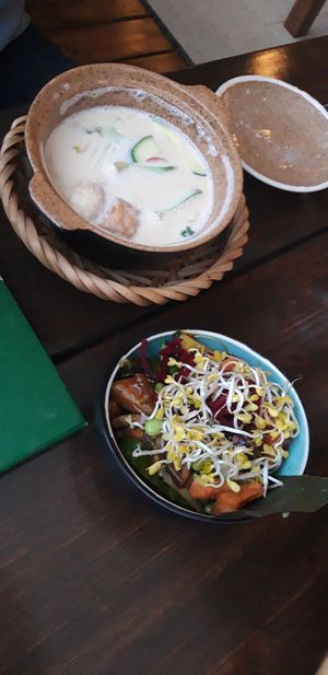 Coconut Soup + Tempeh with Edamame at Vegan House - Schillerplatz in Dresden