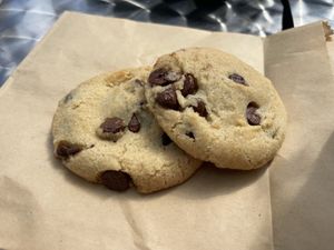 Chocolate chip cookies upon arrival  at Deer Run Bed and Breakfast in Big Pine Key