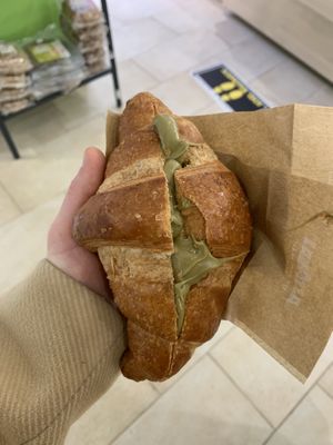 cornetto al pistacchio  at Vegustibus in Rome