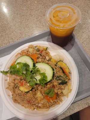 tofu fried rice and iced tea at Thai Vegan in Santa Monica