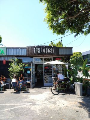 Storefront at Thai Vegan in Santa Monica