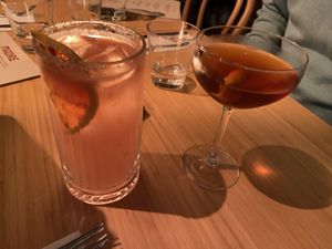 La Paloma (nice and fresh) and Madre Manhattan (smoky and strong) at Madre in Amsterdam