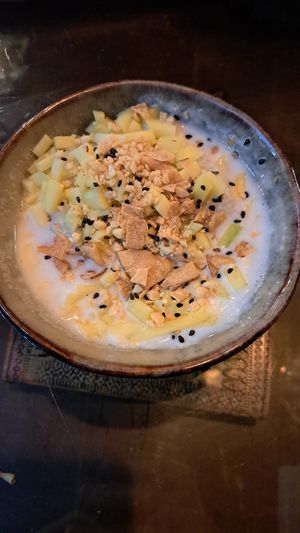 Mango sticky rice at Caphe HOA 1 in Berlin