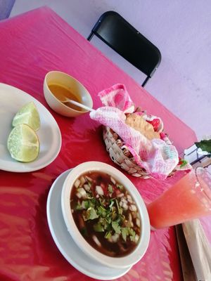 Caldo de champiñones con verdura y agua de frutas at El Eden in Tepic