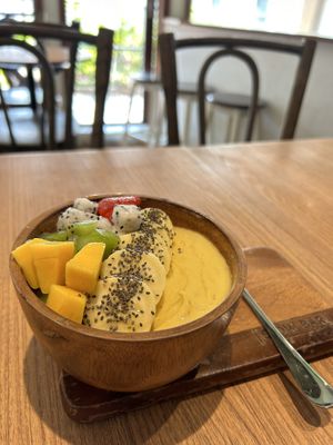 Ginger smoothiebowl part 2   at Slow Bar in Bangkok