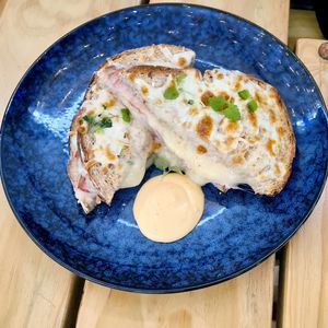 Missing Gorilla Eltham at Missing Gorilla in Eltham