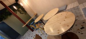 20 places insides at Theory in Levallois-perret