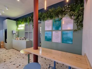 interior at Theory in Levallois-perret