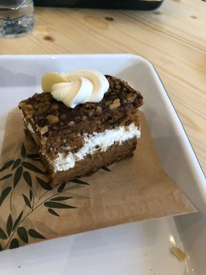 Carrot cake (jo and nana cakes )  at Theory in Levallois-perret
