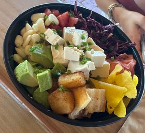 Poke mediano  at Soul Bowl in Mancora