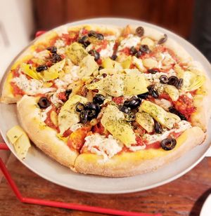 So yummy! Veggie 🍕 at Pi Vegan Pizzeria in Seattle