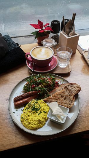 Scrambled tofu at Share Sweet and Espresso Bar in Prague