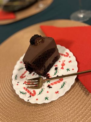 I’m usually not a fan of chocolate cake however this one is beyond tasty :) at Share Sweet and Espresso Bar in Prague