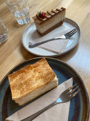 krémeš at Share Sweet and Espresso Bar in Prague