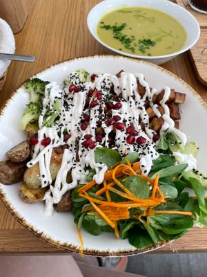tofu bowl at Share Sweet and Espresso Bar in Prague