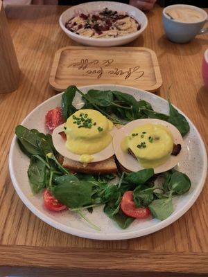 Tofu Benedict at Share Sweet and Espresso Bar in Prague
