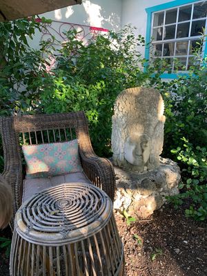 Garden area at Seaside Eatery in Key Largo